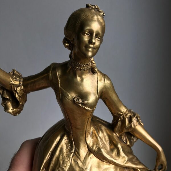 Élégante danseuse Louis XV signée Antonin Mercié – Bronze doré Barbedienne, XIXe siècle lafrenchcigogne
