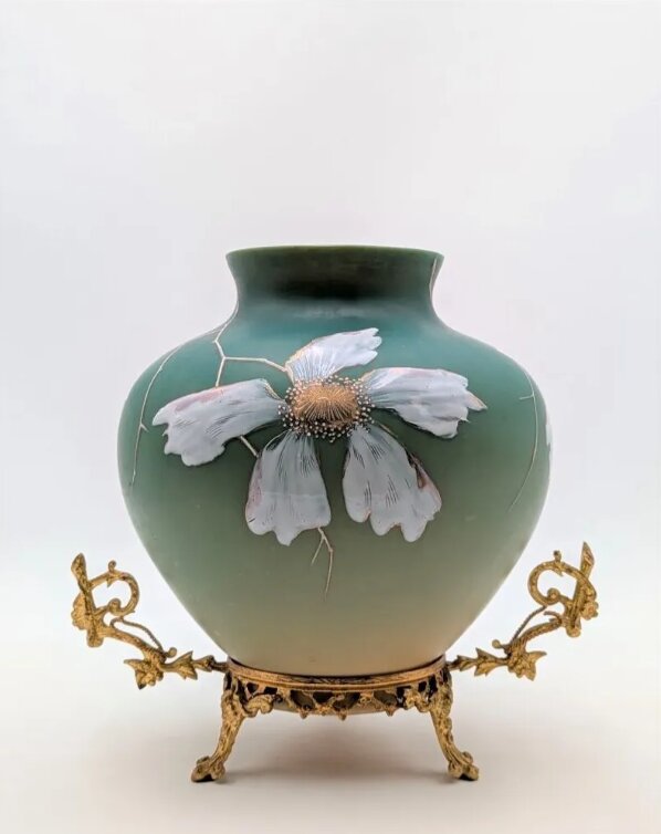 vase floral en opaline et bronze doré - art nouveau - lafrenchcigogne - Morbihan