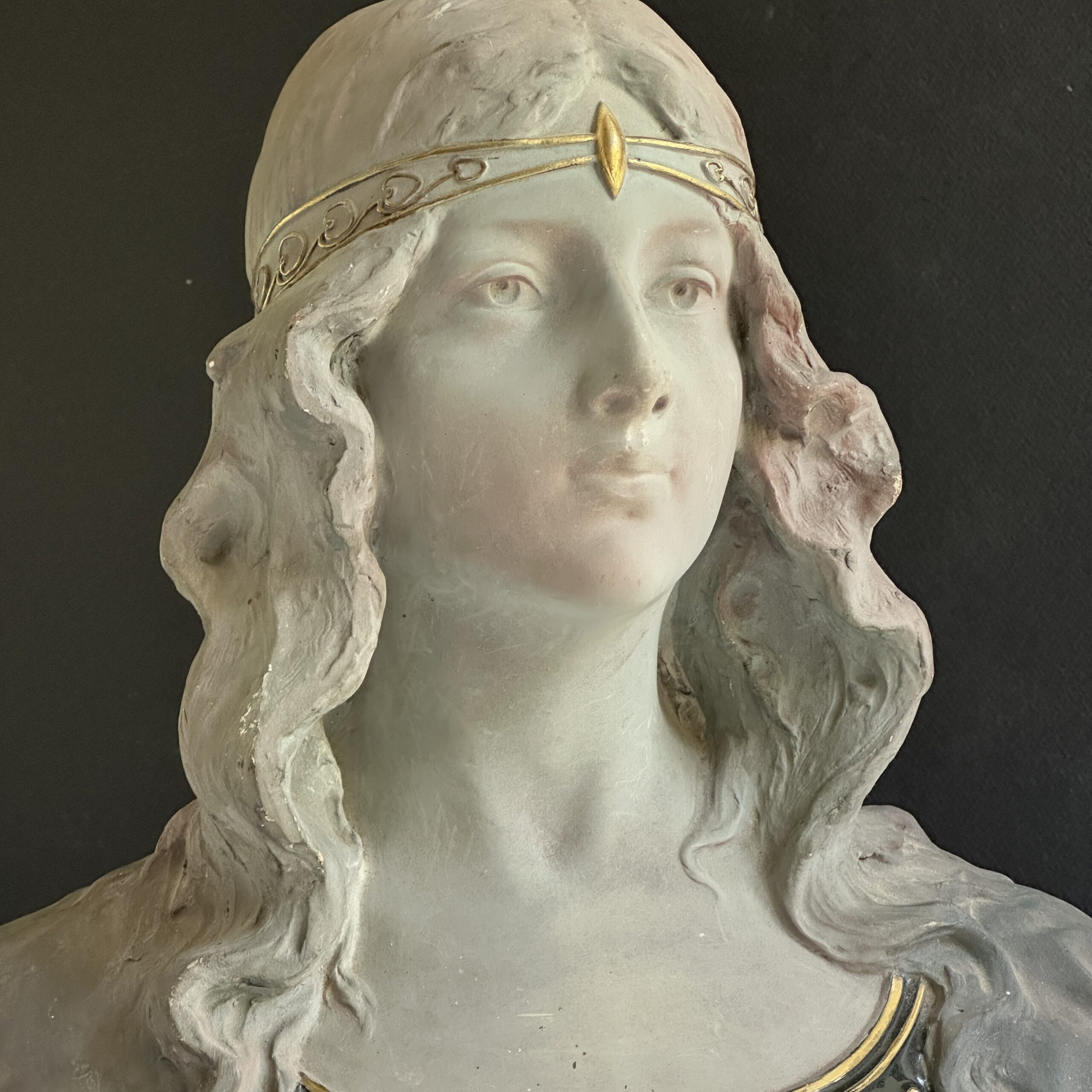 Buste de femme Art Nouveau – Élégante en Grès signée Henri Jacobs – Image 5