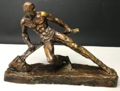 Sculpture en bronze art déco sculptée par Pierre le Faguays. Rare modèle du pilote fondu par Max le Verrier, la ciselure et la patine sont superbes !