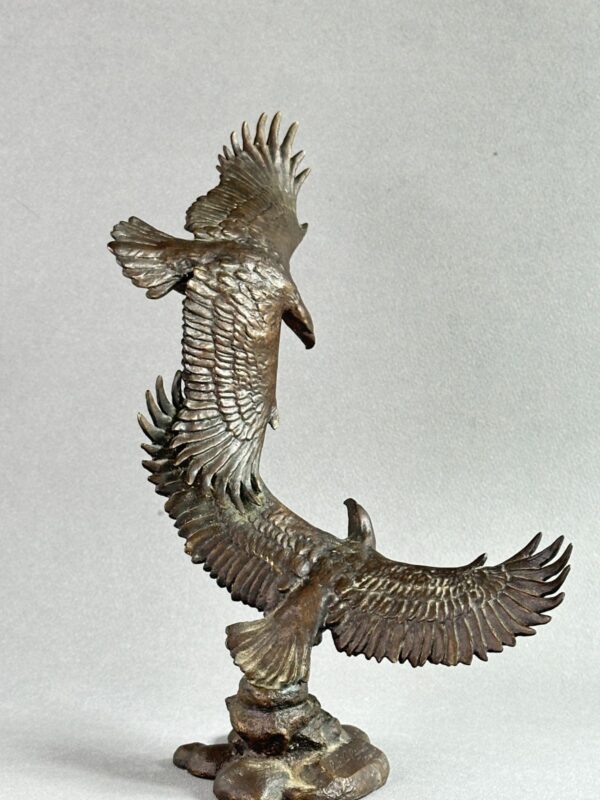 AIGLES EN VOL  bronze animalier signé VAN RUYCKEVELT 20e siècle