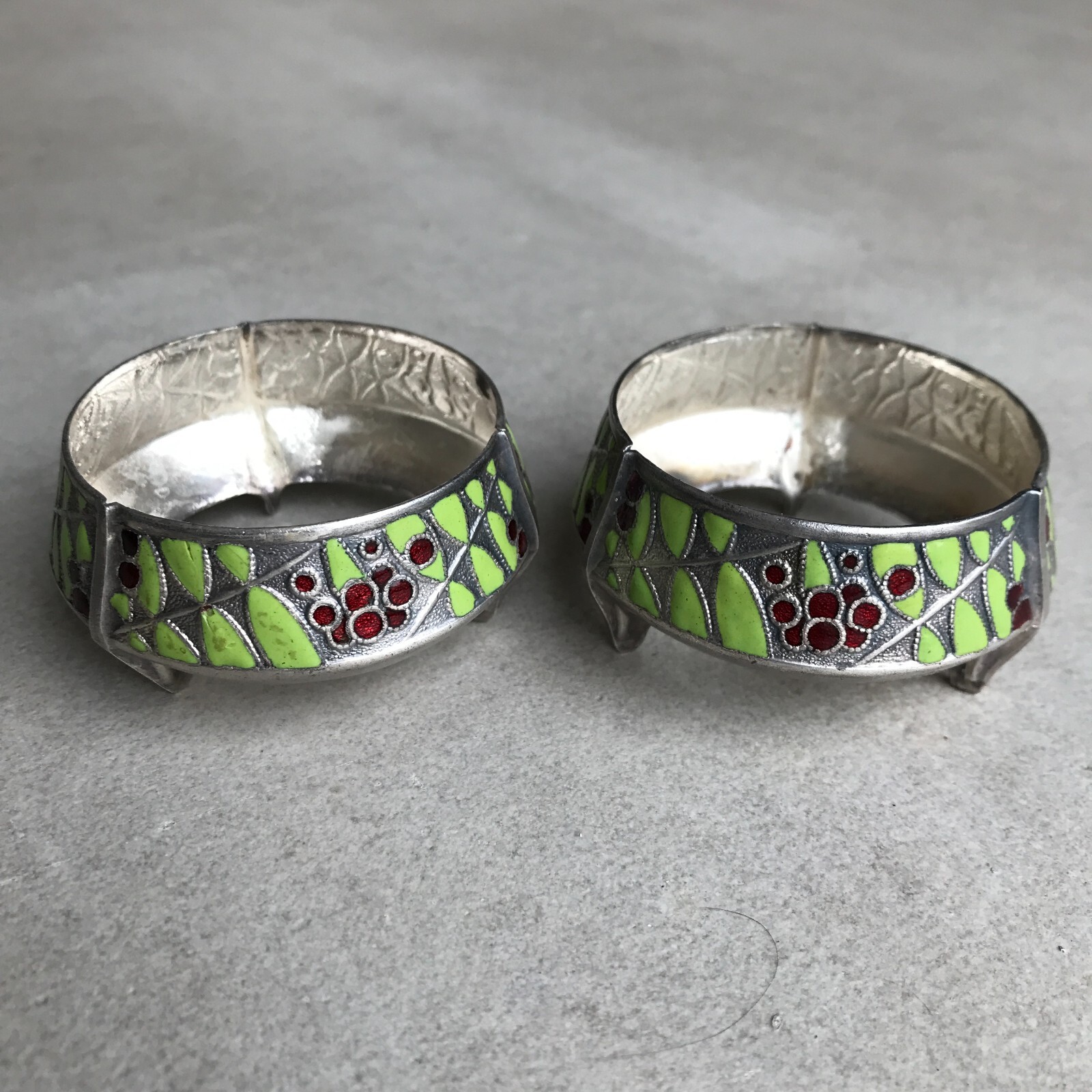 SALIERES ART DECO Métal argenté, signé, émaillé cloisonné – Image 10