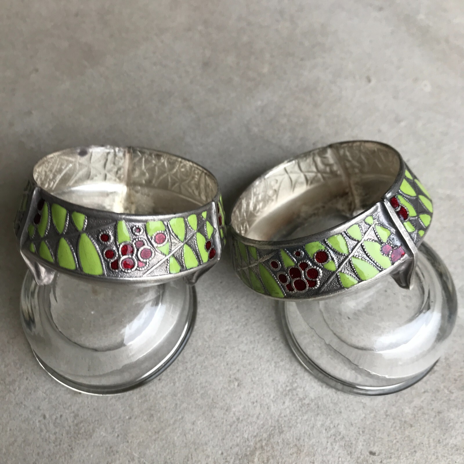 SALIERES ART DECO Métal argenté, signé, émaillé cloisonné – Image 17