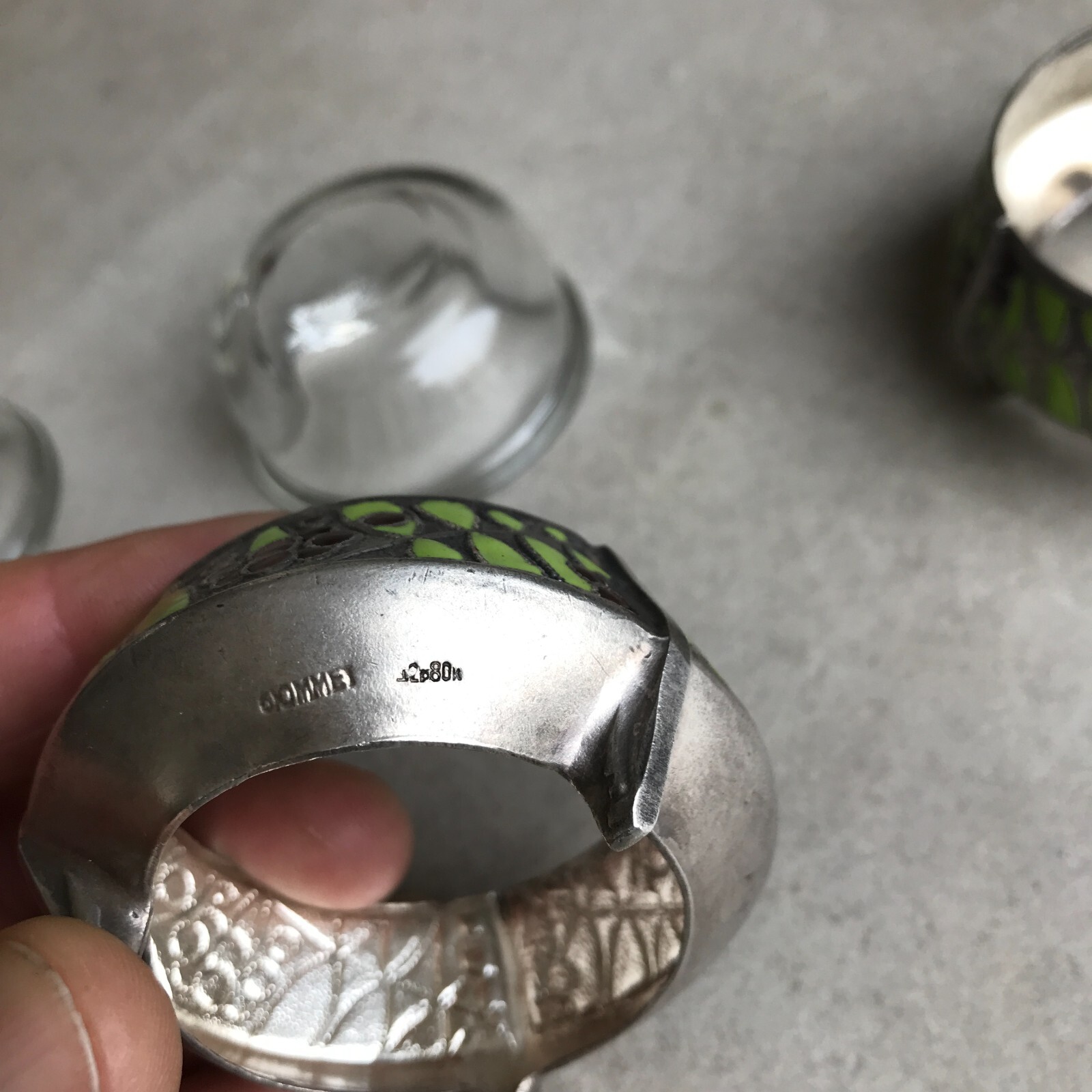 SALIERES ART DECO Métal argenté, signé, émaillé cloisonné – Image 21