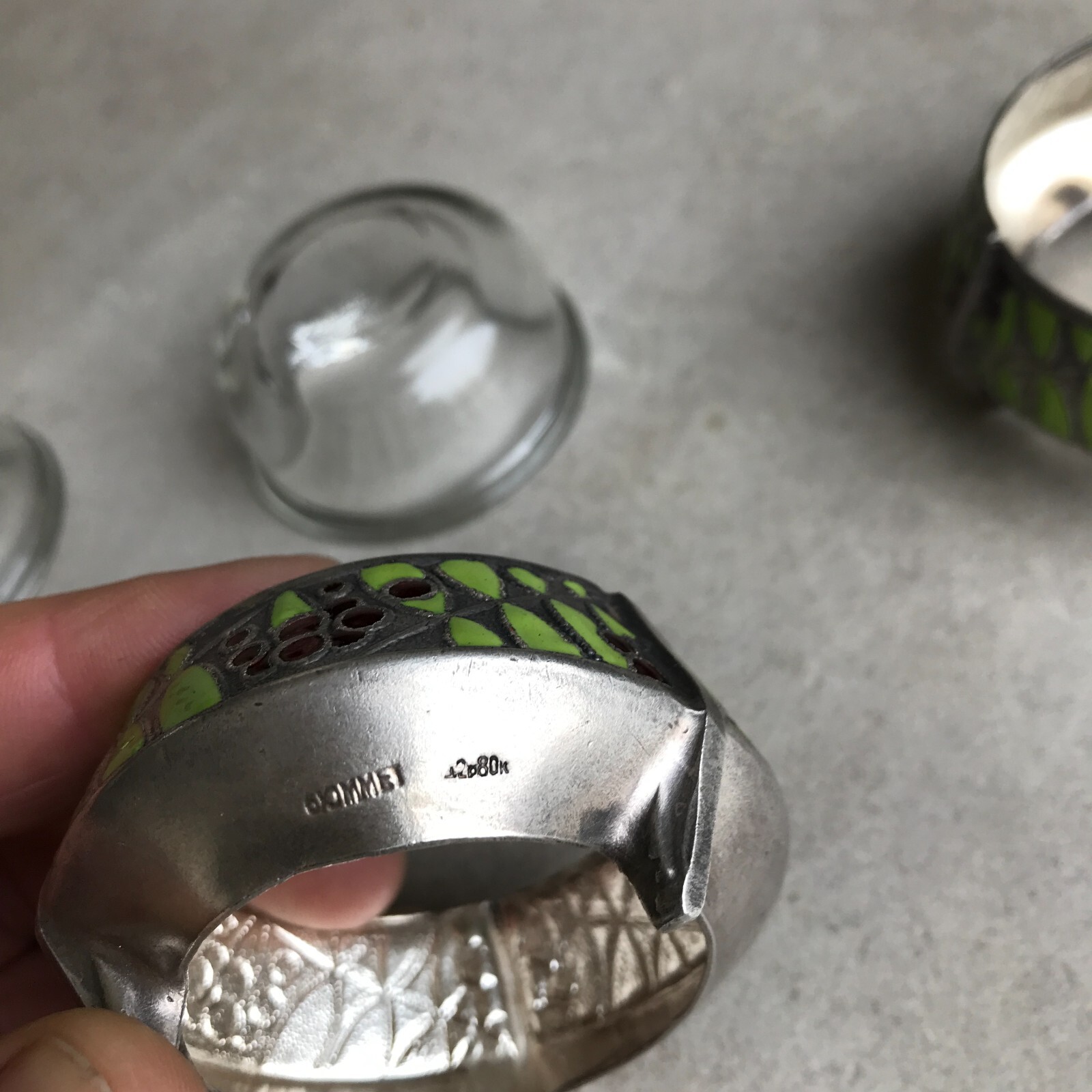 SALIERES ART DECO Métal argenté, signé, émaillé cloisonné – Image 22