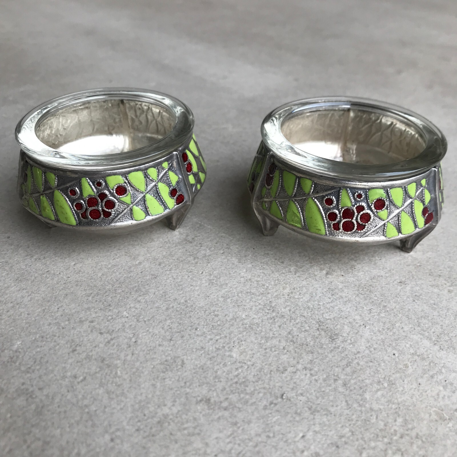 SALIERES ART DECO Métal argenté, signé, émaillé cloisonné – Image 3