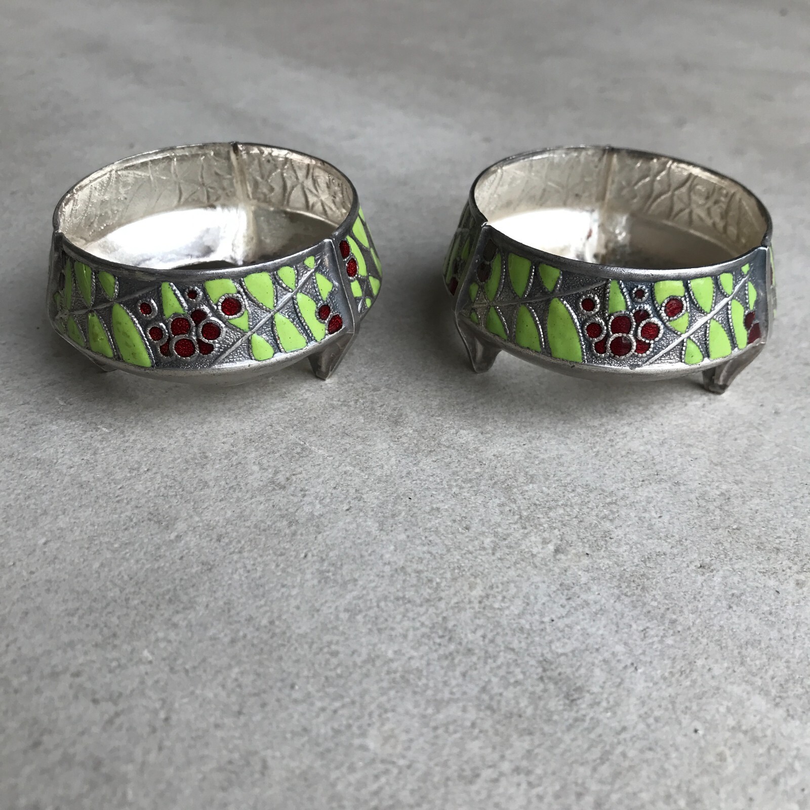 SALIERES ART DECO Métal argenté, signé, émaillé cloisonné – Image 6